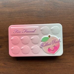 Too Faced Tinkled Peach Eyeshadow Palette